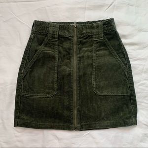 Hollister Women size XXS/00 Junior size 4 Olive green Corduroy mini skirt